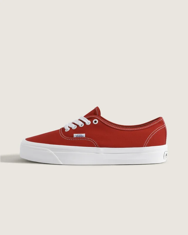 Tênis Vans Authentic vermelho da campanha de 60 anos